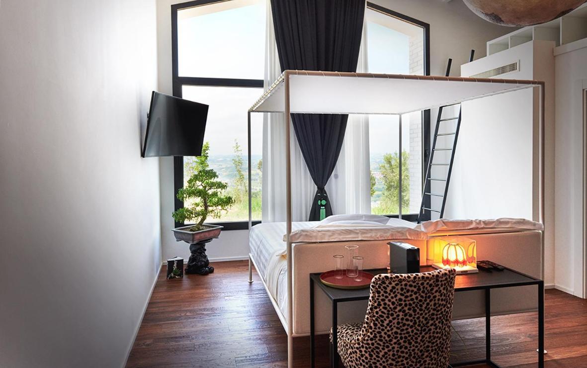 Idea 18 Boutique Hotel Controguerra Exteriör bild